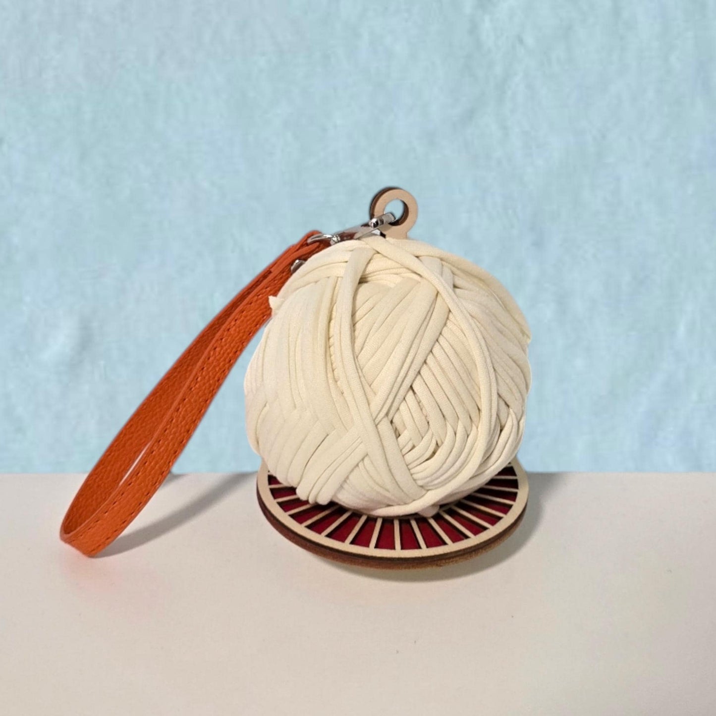Portable Yarn Holder Wrist