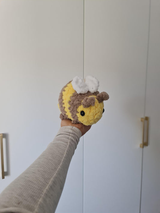 Fluffy Bumble Bee Plushie