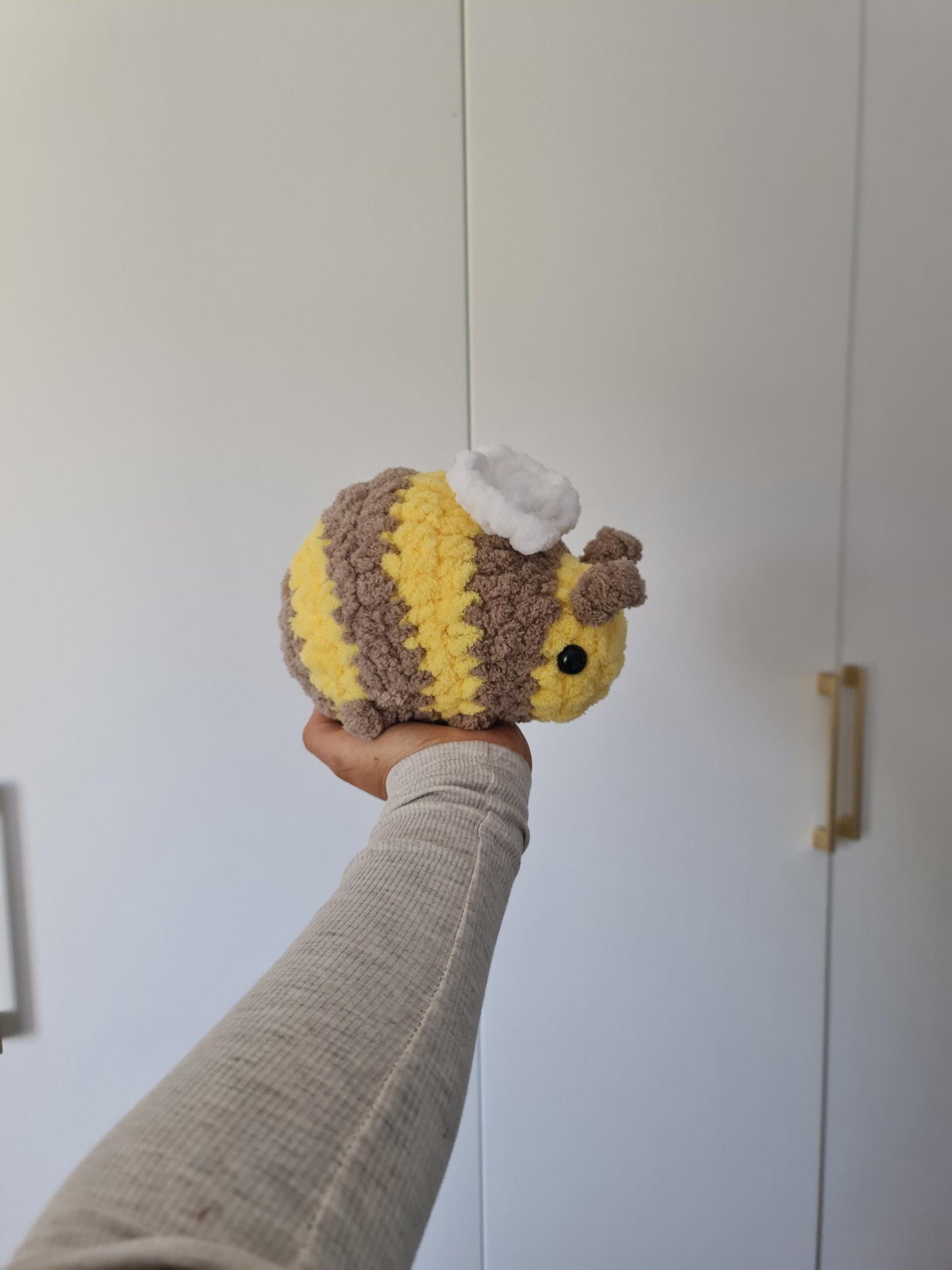 Fluffy Bumble Bee Plushie