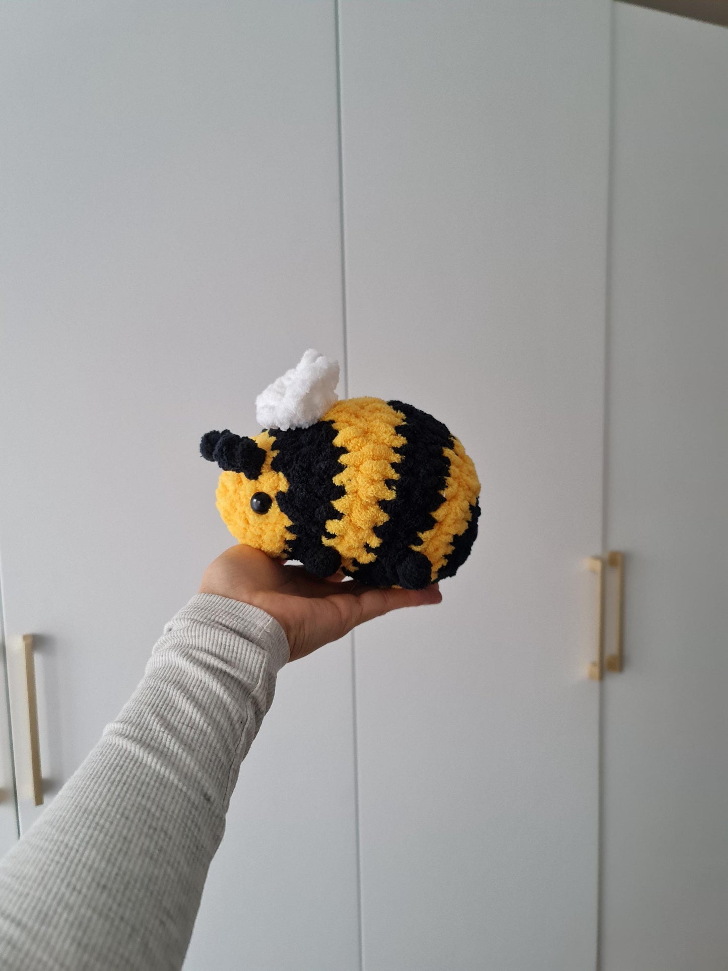 Fluffy Bumble Bee Plushie