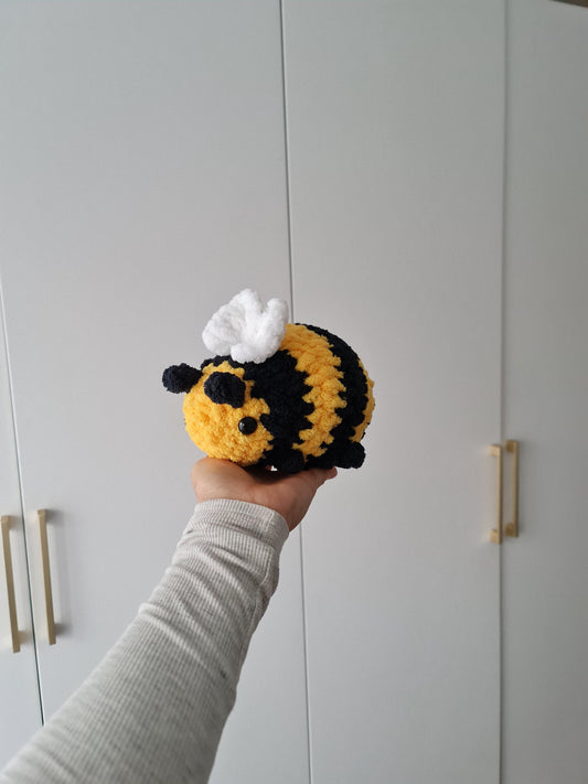 Fluffy Bumble Bee Plushie