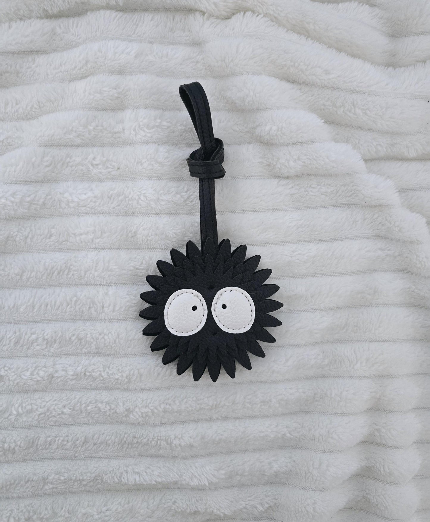 Taschenanhänger Soot Sprite Anime Schlüsselanhänger