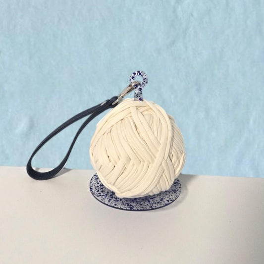 Portable Yarn Holder Wrist